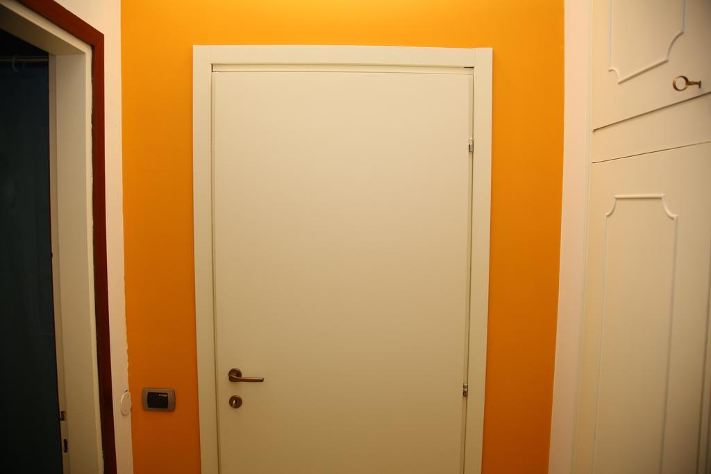 Bilocale Indipendente Apartment Milan Exterior photo